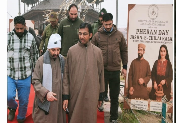 Div Com Kashmir Inaugurates Pheran Day, Jashn-e-Chilai-Kalan